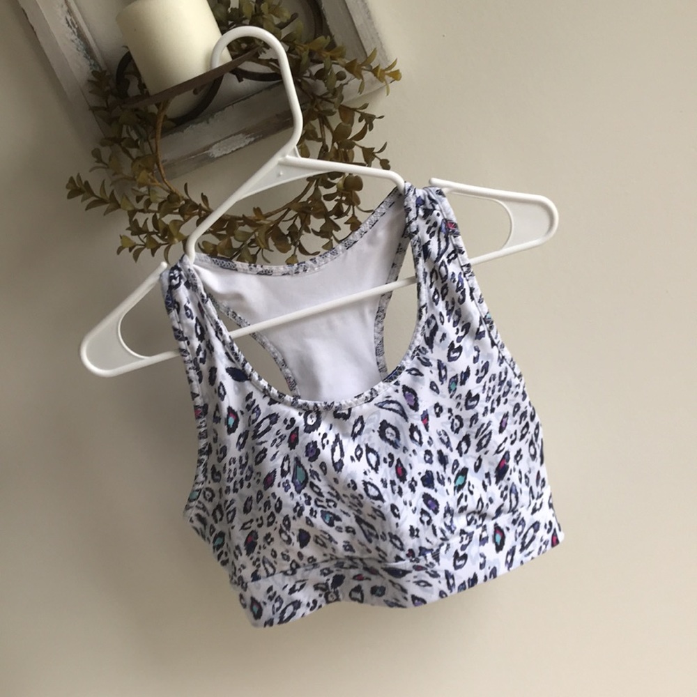 Fabletics Workout Set - Picture 2 of 6